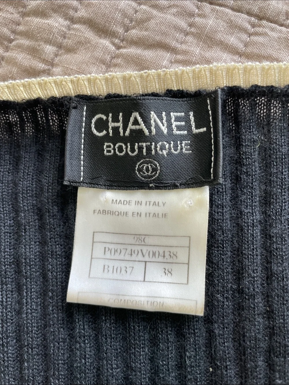 CHANEL vintage ribbed